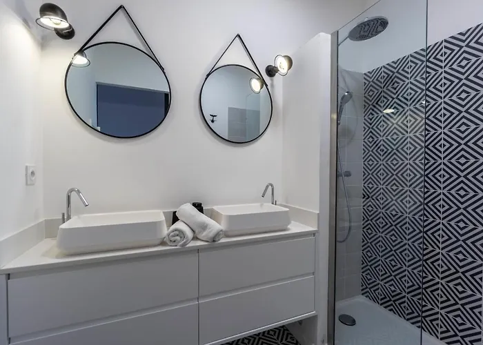 Cocoon Keyweek House With Lovely Patio In Center Hébergement de vacances Biarritz