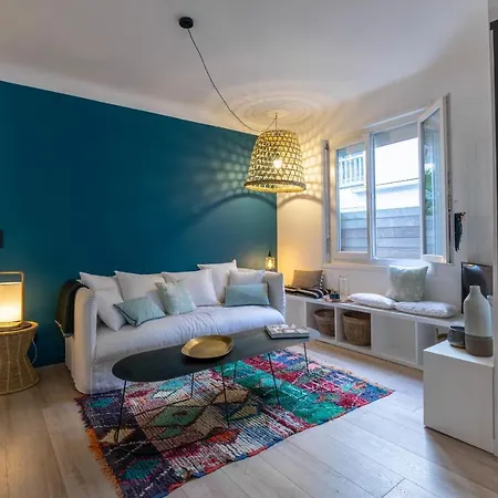 Дом отдыха Cocoon Keyweek House With Lovely Patio In Center *