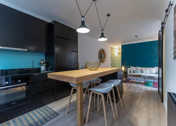 度假居 Cocoon Keyweek House With Lovely Patio In Center *