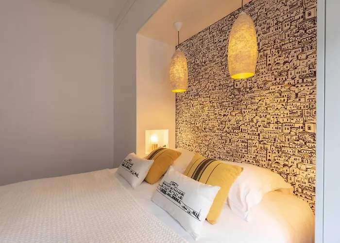 Cocoon Keyweek House With Lovely Patio In Center